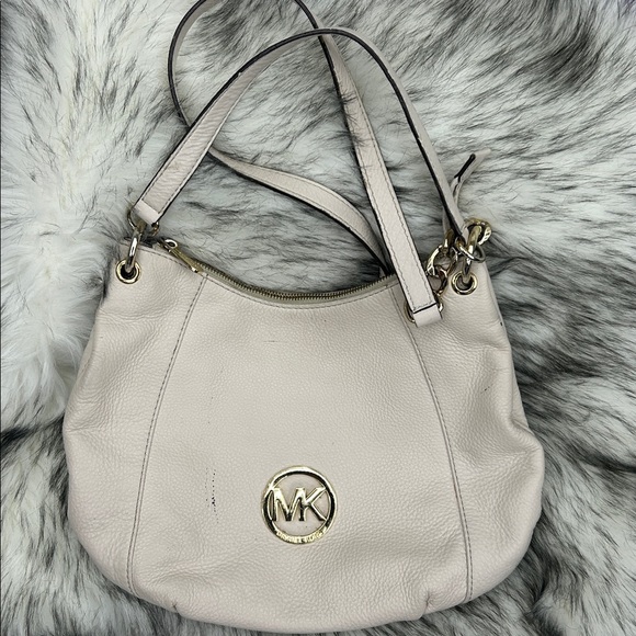 Michael Kors, Michael Kors Off-White Leather Shoulder Bag, GUC - Picture 1 of 15